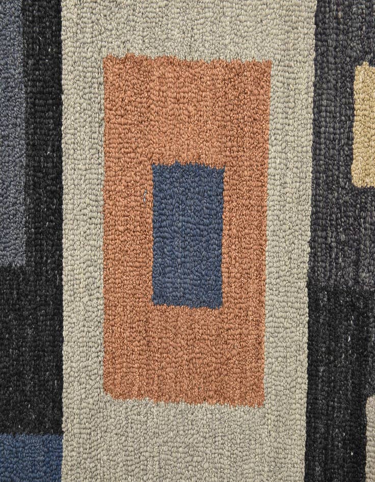 Detail image of 8' x 10' 1 Luna Rug