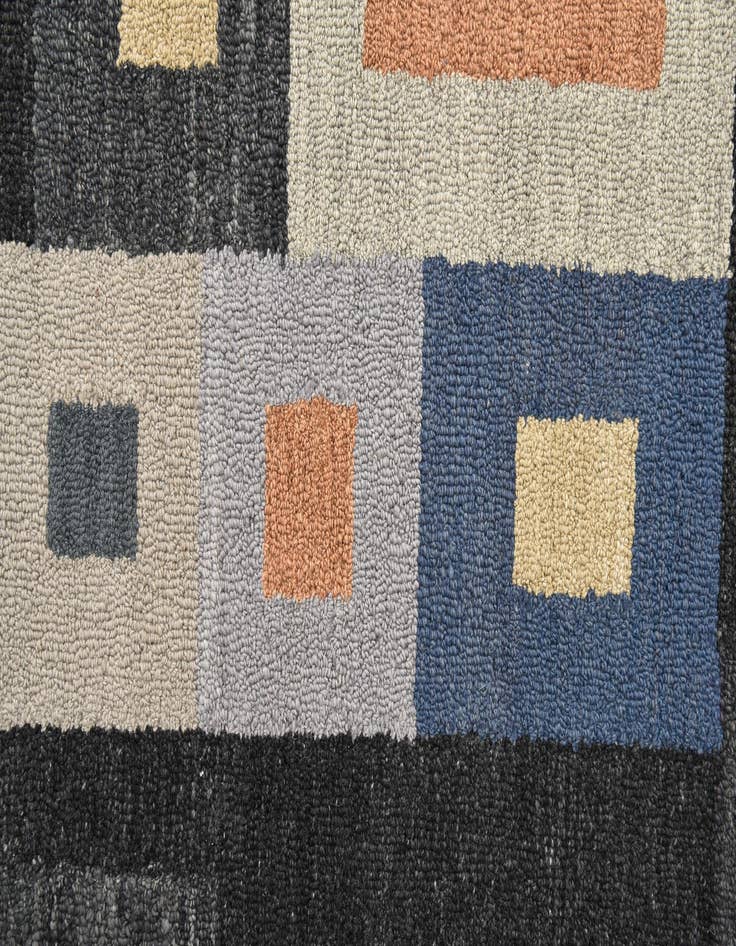 Detail image of 8' x 10' 1 Luna Rug