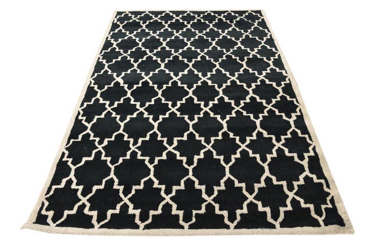 Detail image of 5' x 7' 11 Luna Wool Rug