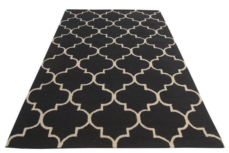 Detail image of 5' x 7' 10 Luna Wool Rug