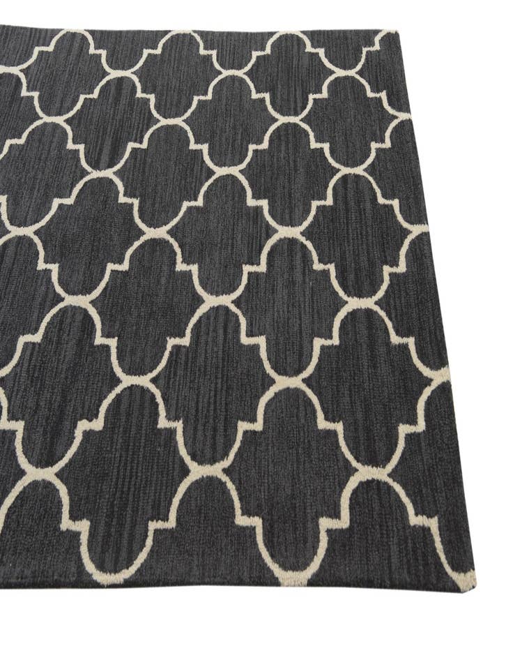Detail image of 5' 1 x 8' 1 Luna Wool Rug