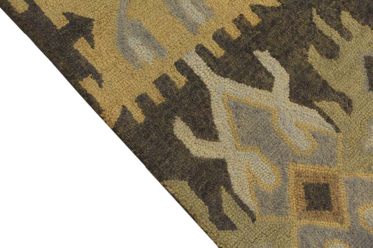 Detail image of 5' x 8' Luna Wool Rug