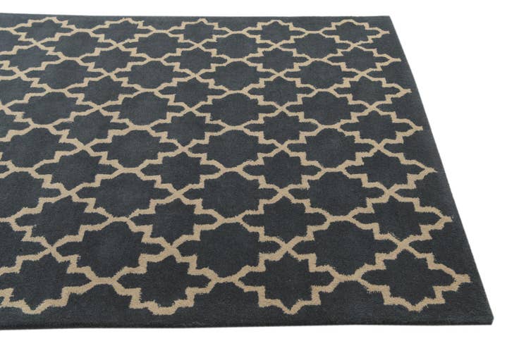 Detail image of 5' x 8' Luna Wool Rug