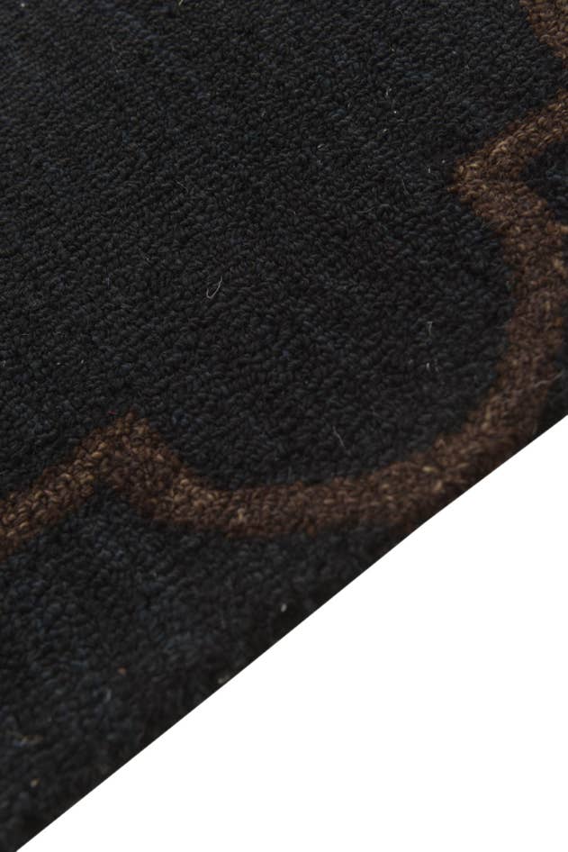 Detail image of 5' 1 x 8' Luna Wool Rug