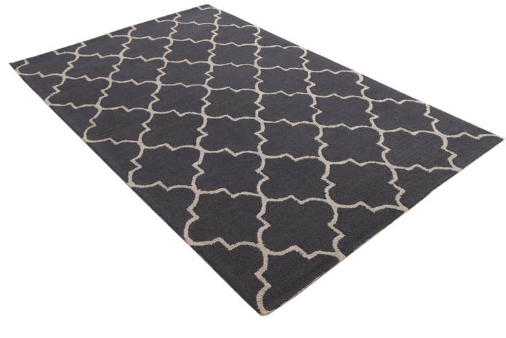 Detail image of 5' x 8' Luna Wool Rug