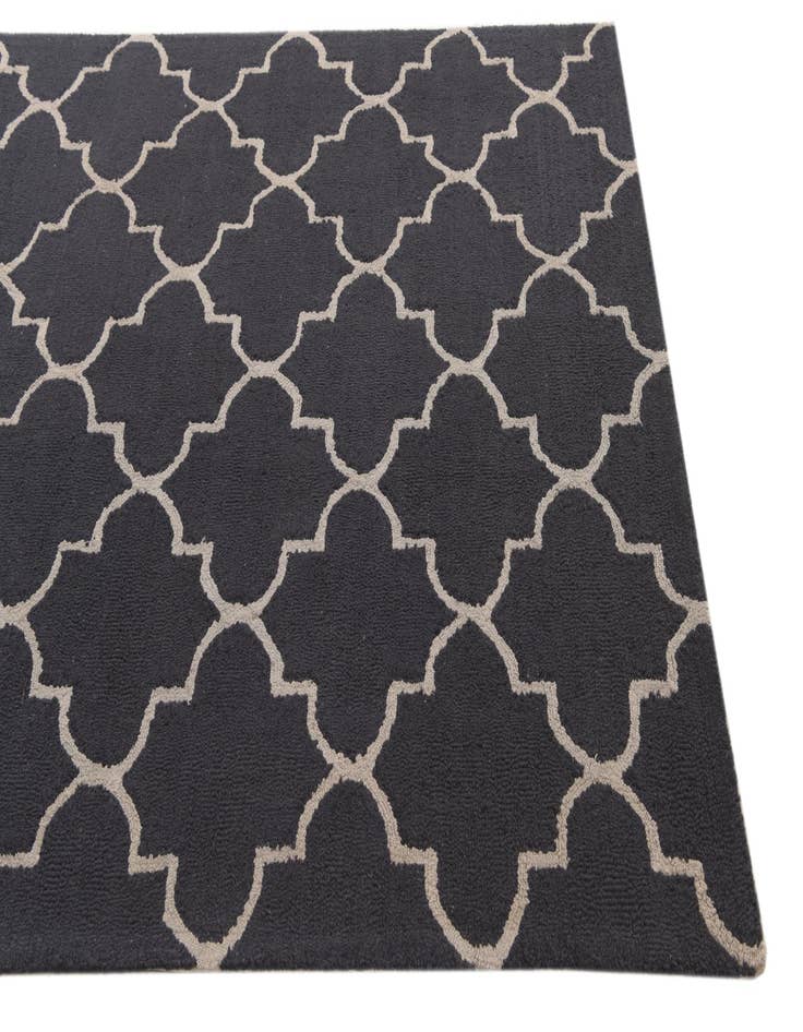 Detail image of 5' x 8' Luna Wool Rug