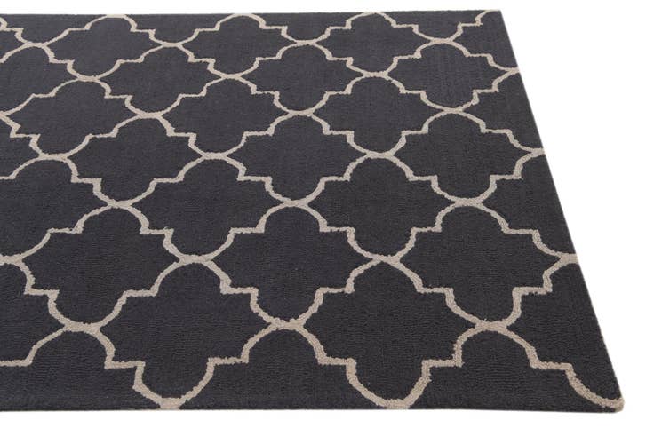 Detail image of 5' x 8' Luna Wool Rug