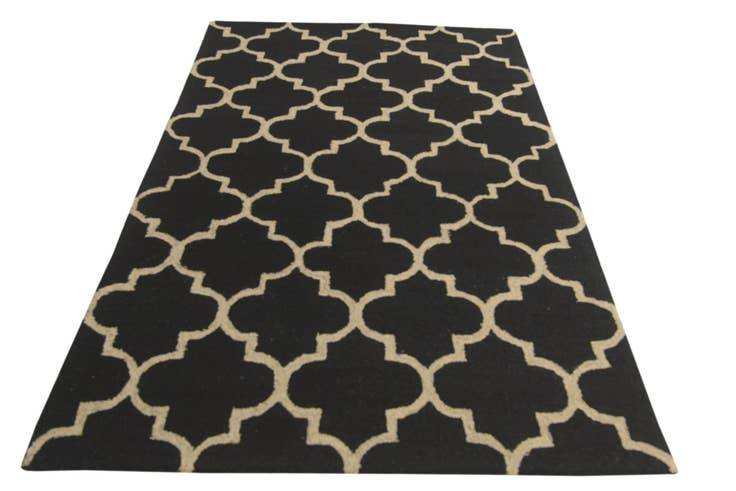 Detail image of 5' x 8' 1 Luna Wool Rug