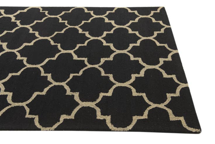 Detail image of 5' x 8' 1 Luna Wool Rug