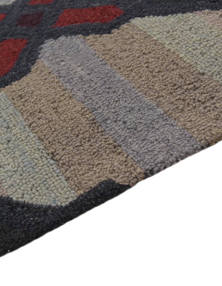 Detail image of 8' x 10' 1 Luna Wool Rug
