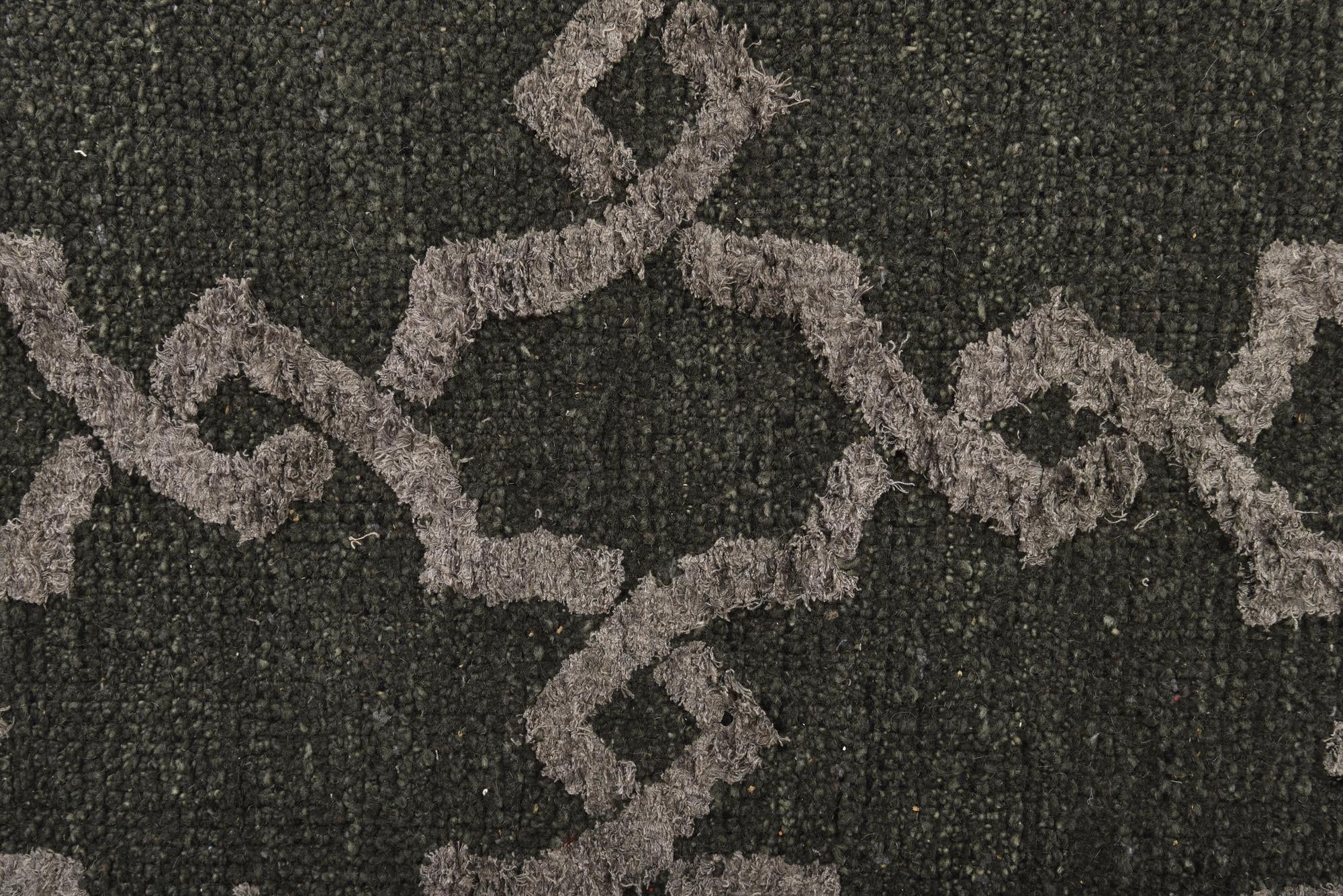 5' 9 x 8' 10 Hand Knotted Luna Rug