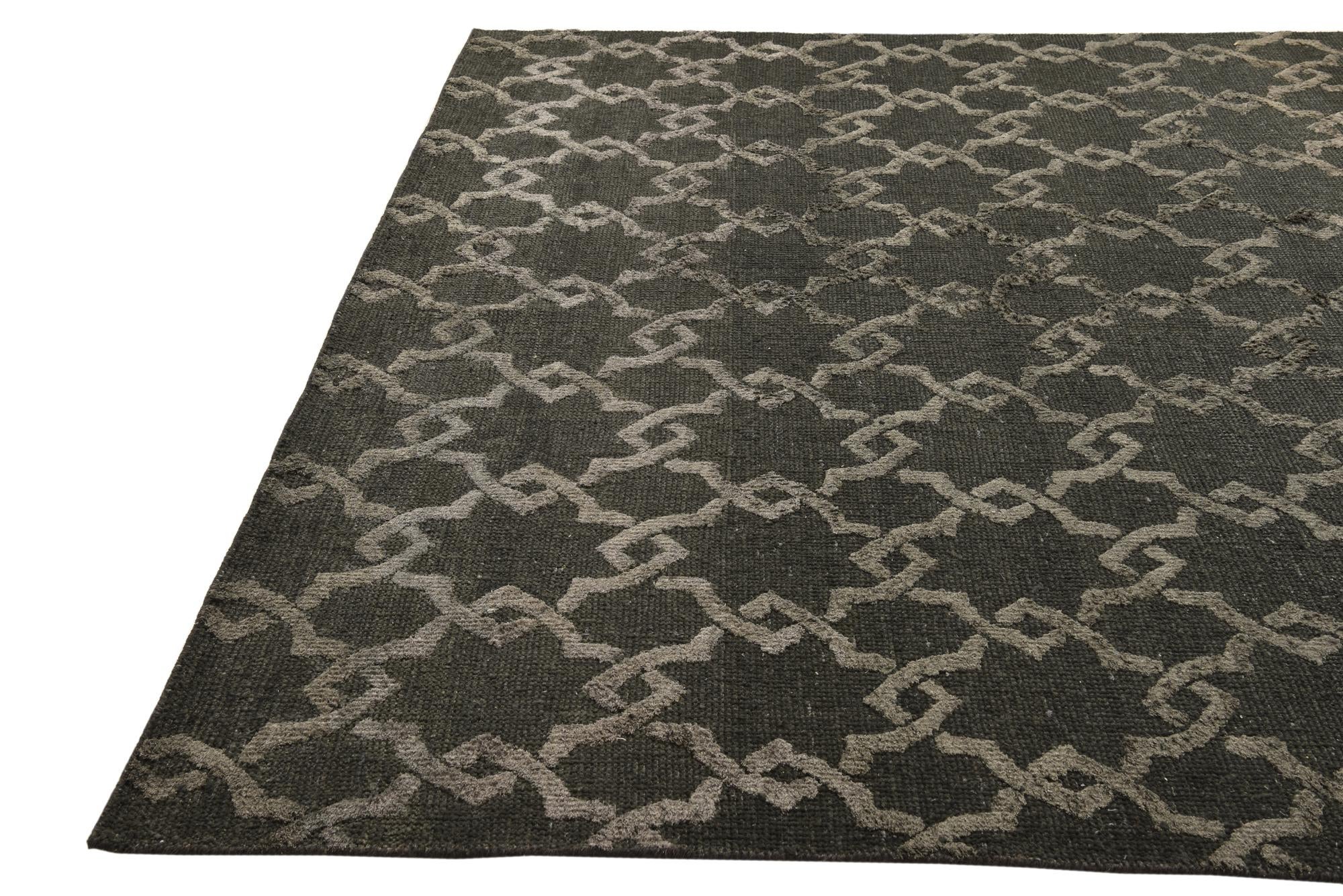 8' x 9' 9 Hand Knotted Luna Rug