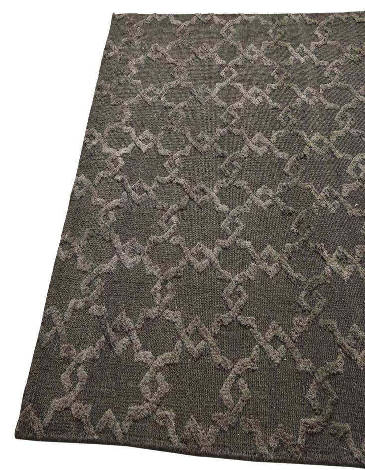 Detail image of 6' 3 x 8' 10 Hand Knotted Luna Wool Rug