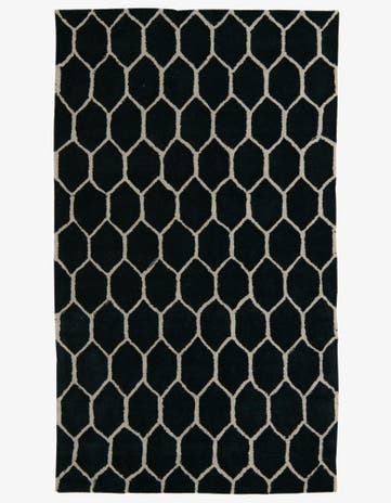 4' 8 x 7' 10 Luna Rug