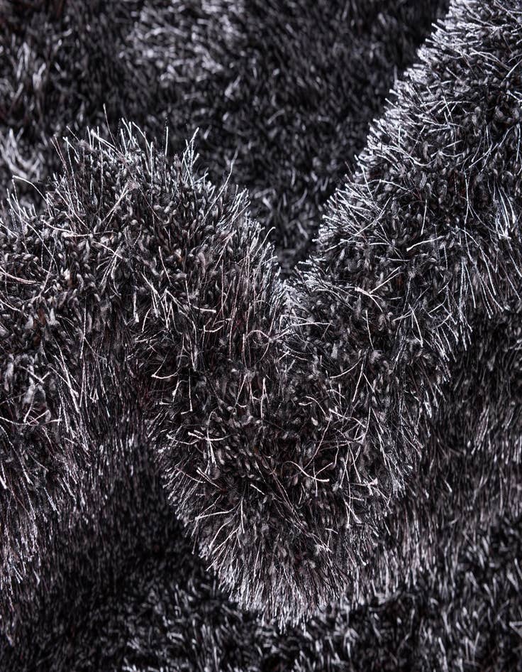 Detail image of 7' x 10' Luxe Solid Shag Rug