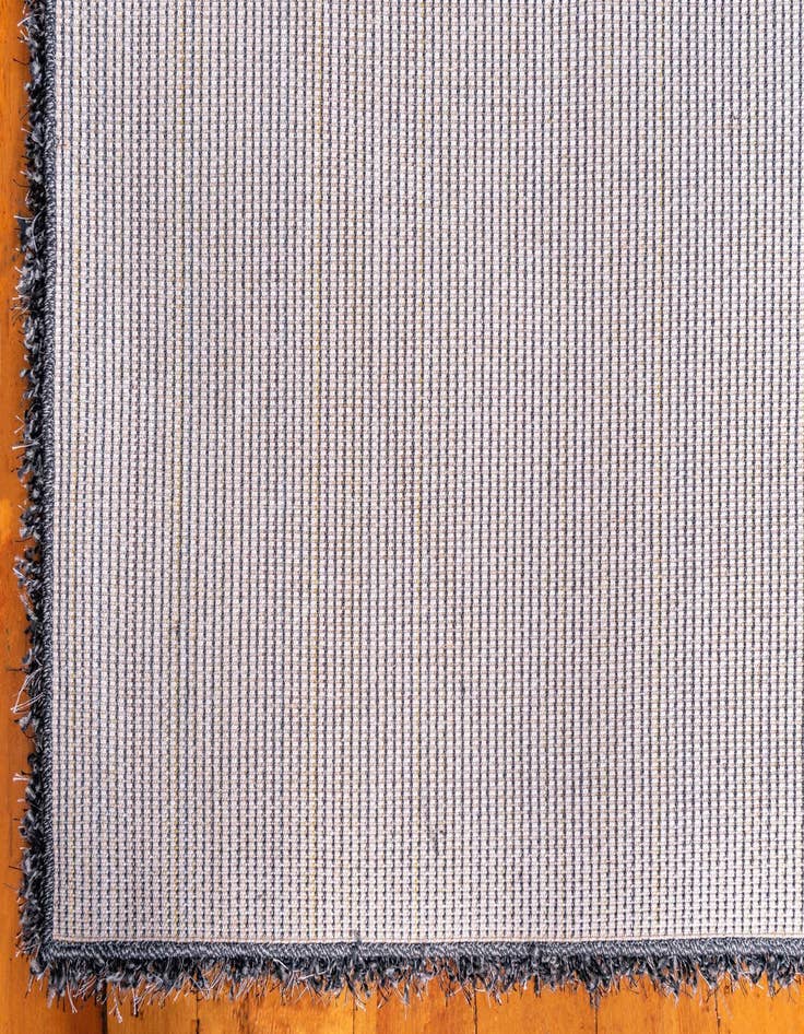 Detail image of 7' x 10' Luxe Solid Shag Rug
