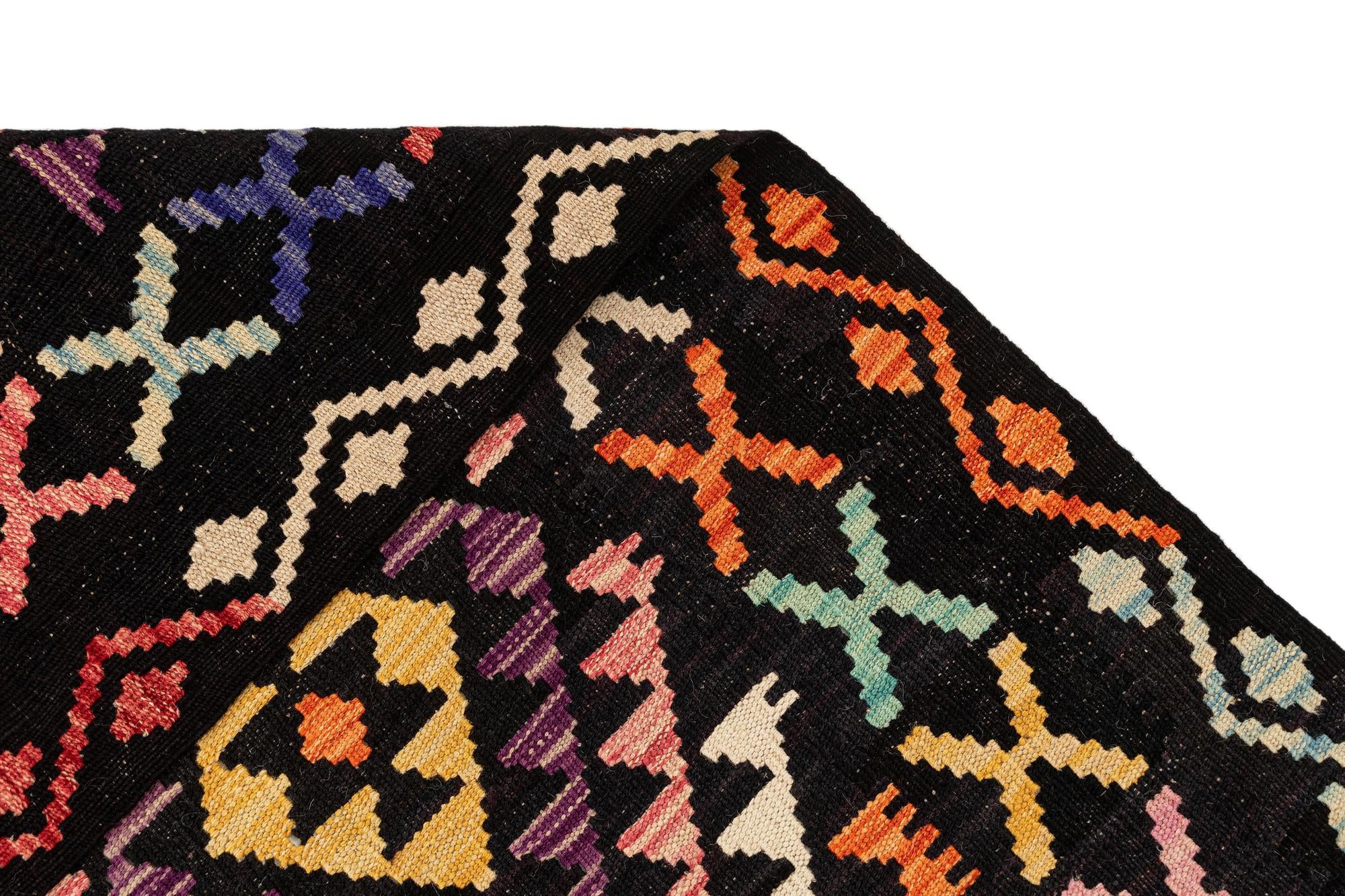 6' 10 x 9' 3 Hand Knotted Marok Kilim Rug