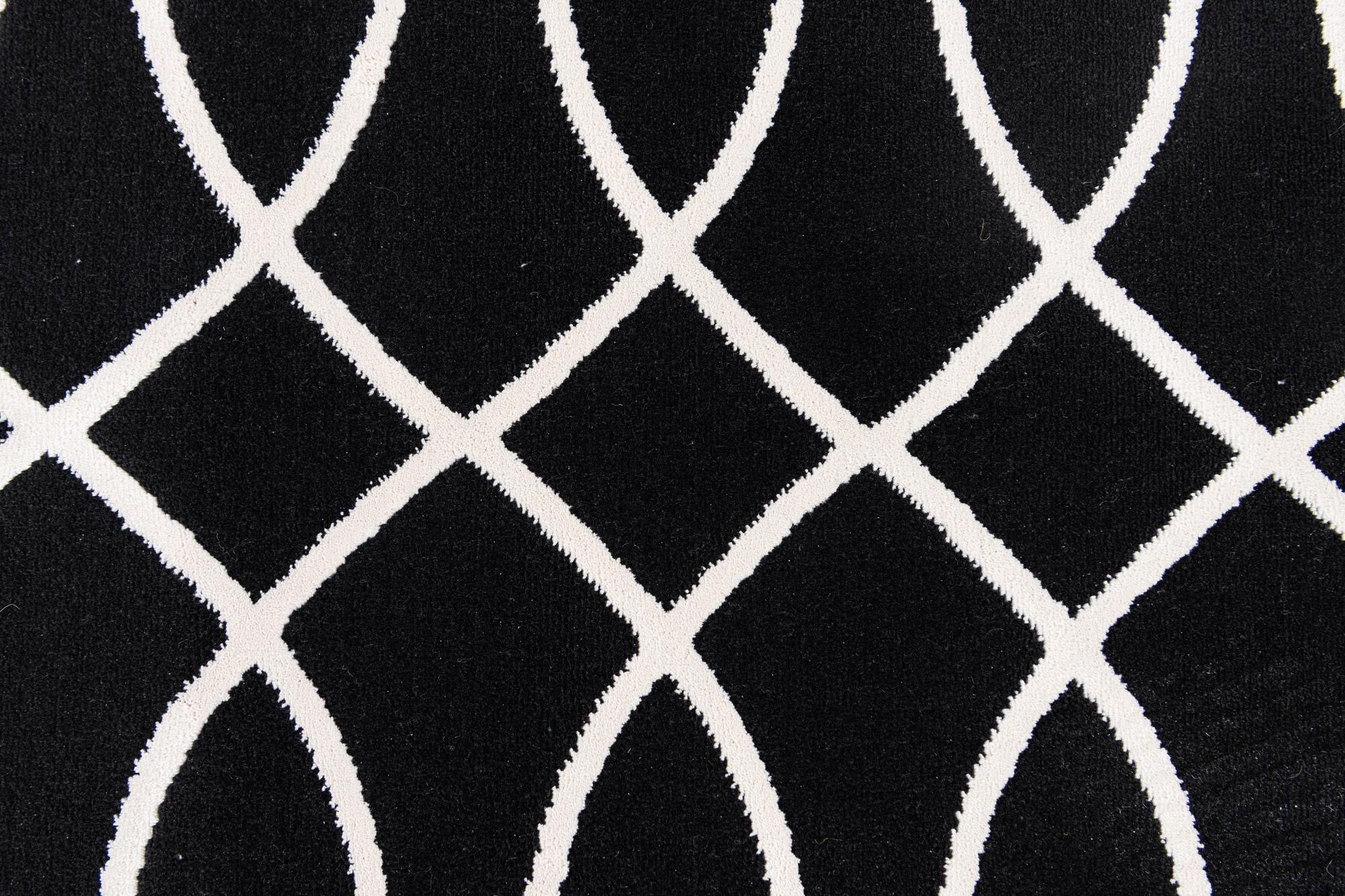 5' x 7' 7 Milano Rug
