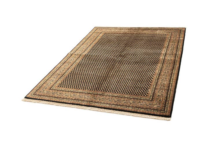 Detail image of 5' 8 x 7' 8 Hand Knotted Mir Wool Rug
