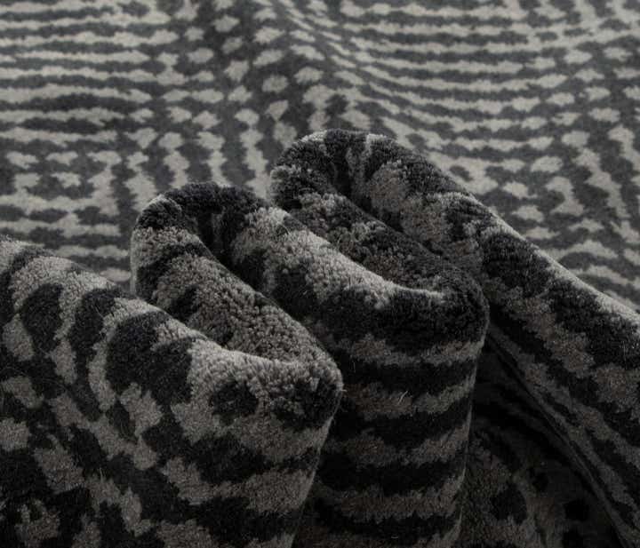 7' 7 x 10' Hand Knotted Modern Himalaya Wool Rug