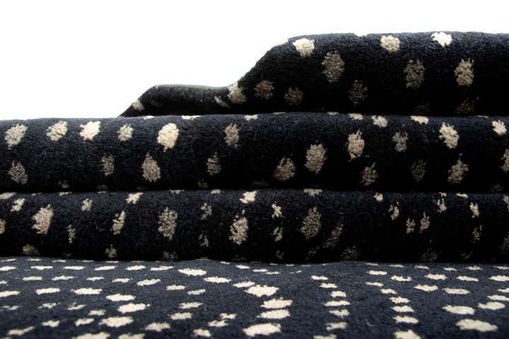 7' 11 x 9' 11 Modern Manshu Wool Rug