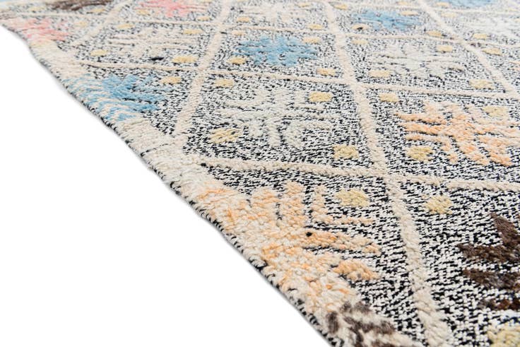 Detail image of 4' 10 x 6' 8 Hand Knotted Modern Ziegler Wool Rug