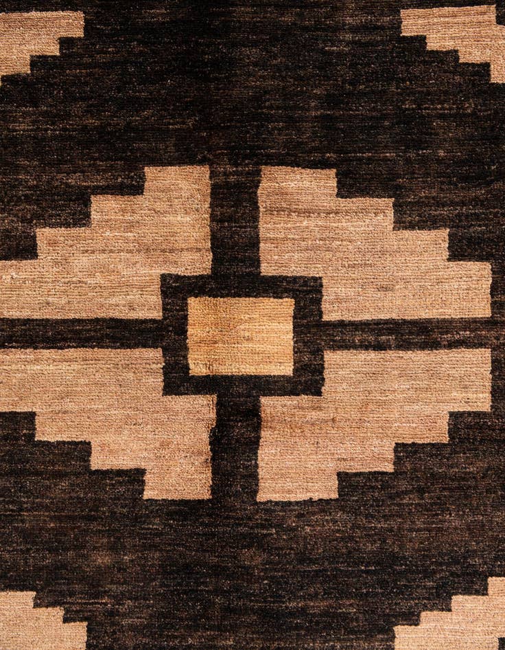 Detail image of 6' 5 x 8' 6  Hand Knotted Modern Ziegler Rug