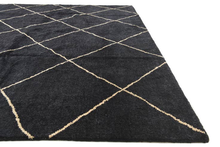 Detail image of 8' 2 x 10' 1 Hand Knotted Modern Ziegler Wool Rug