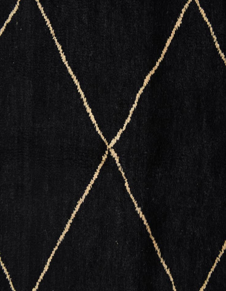 Detail image of 8' 2 x 10' 1  Hand Knotted Modern Ziegler Wool Rug