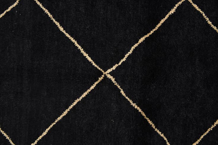 Detail image of 8' 2 x 10' 1 Hand Knotted Modern Ziegler Wool Rug