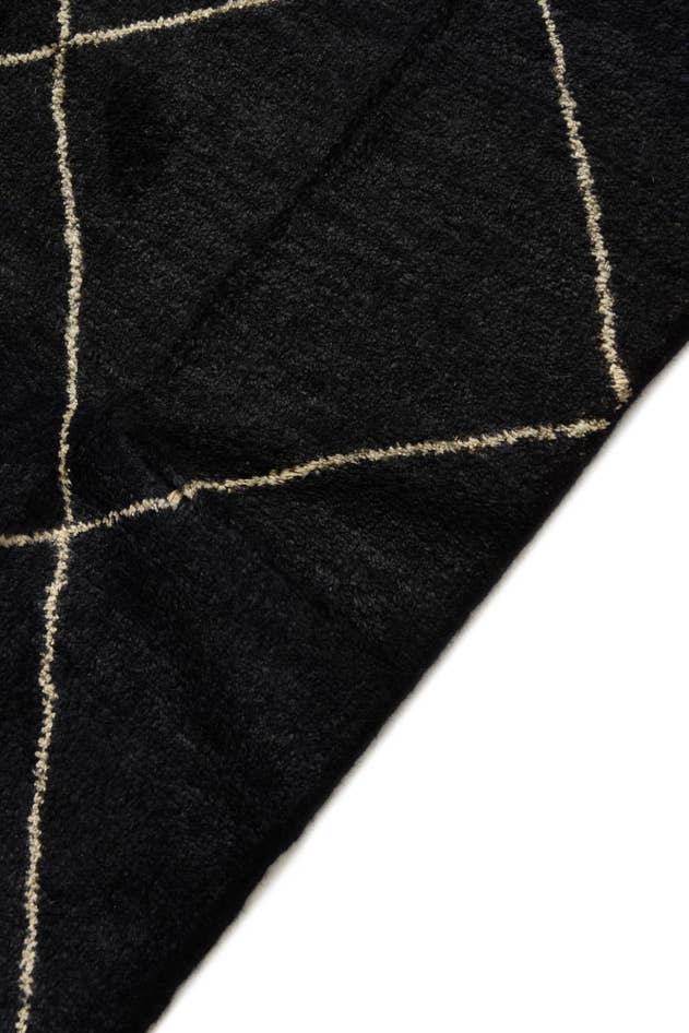 Detail image of 8' 3 x 10' 1 Hand Knotted Modern Ziegler Rug