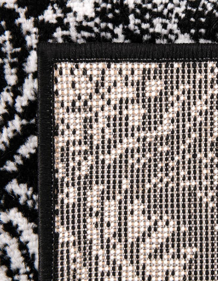 Detail image of 5' 3 x 8' Monaco Rug