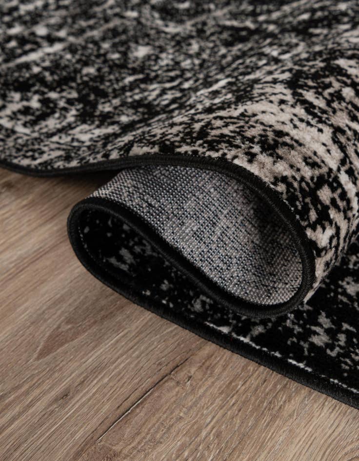 Detail image of 5' 3 x 7' 3 Monte Carlo Rug