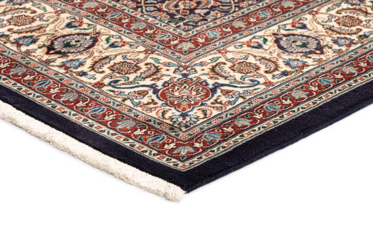 Detail image of 6' 9 x 9' 7 Mood Wool Rug