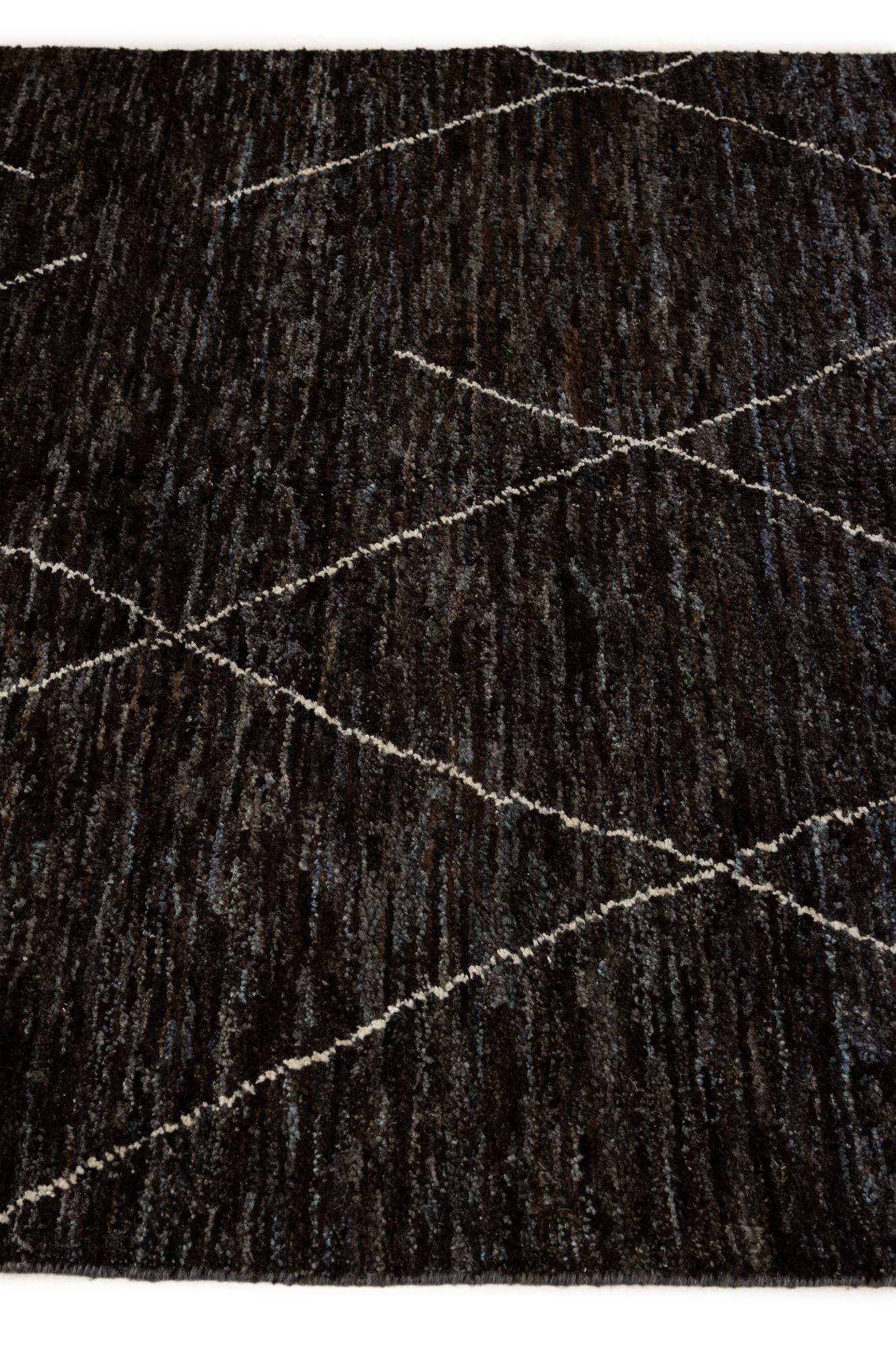 4' 6 x 6' 7 Hand Knotted Moroccan Wool Rug