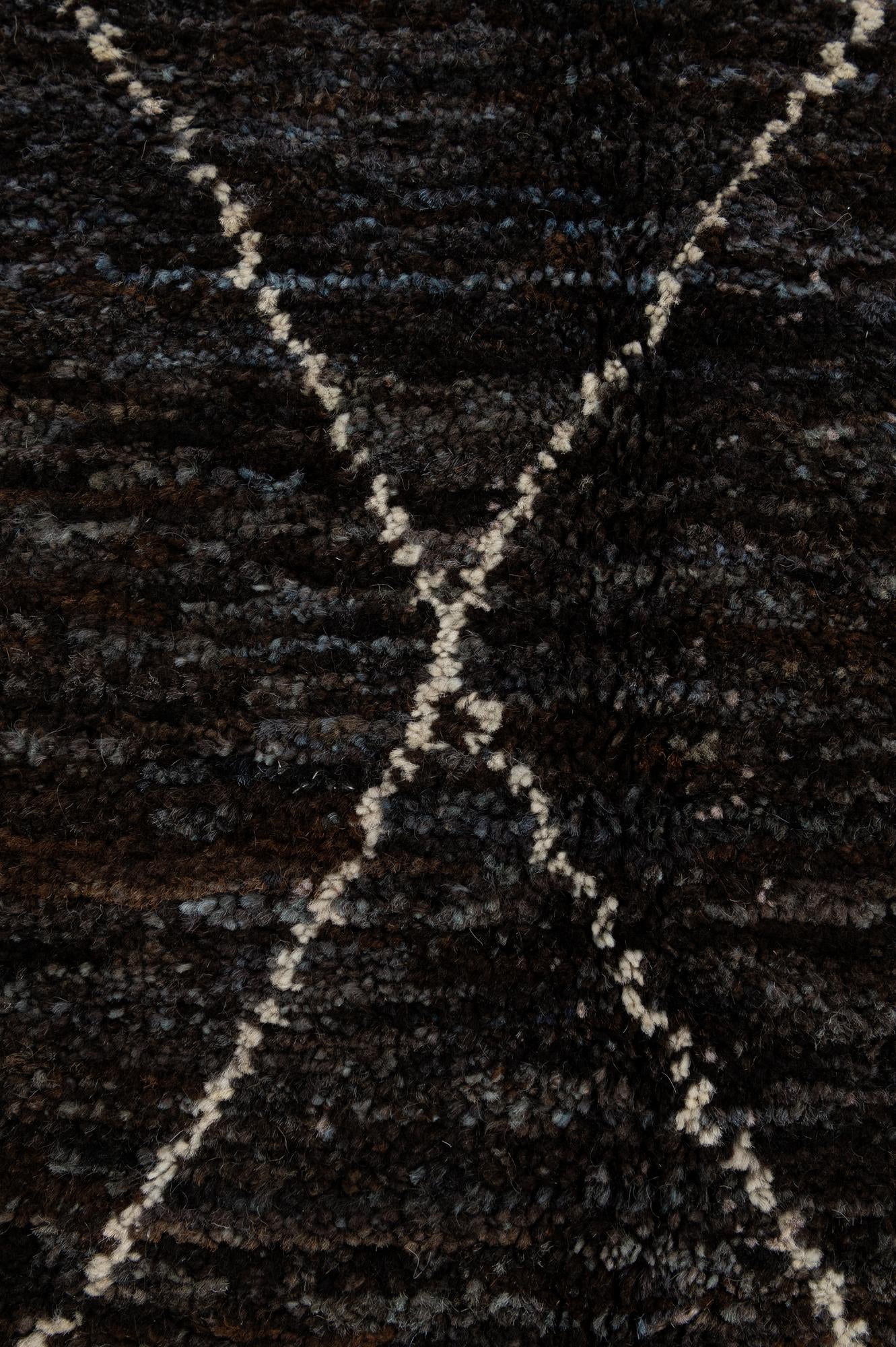 4' 6 x 6' 7 Hand Knotted Moroccan Wool Rug