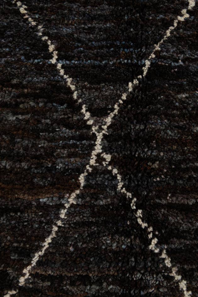 Detail image of 4' 6 x 6' 7 Hand Knotted Moroccan Wool Rug
