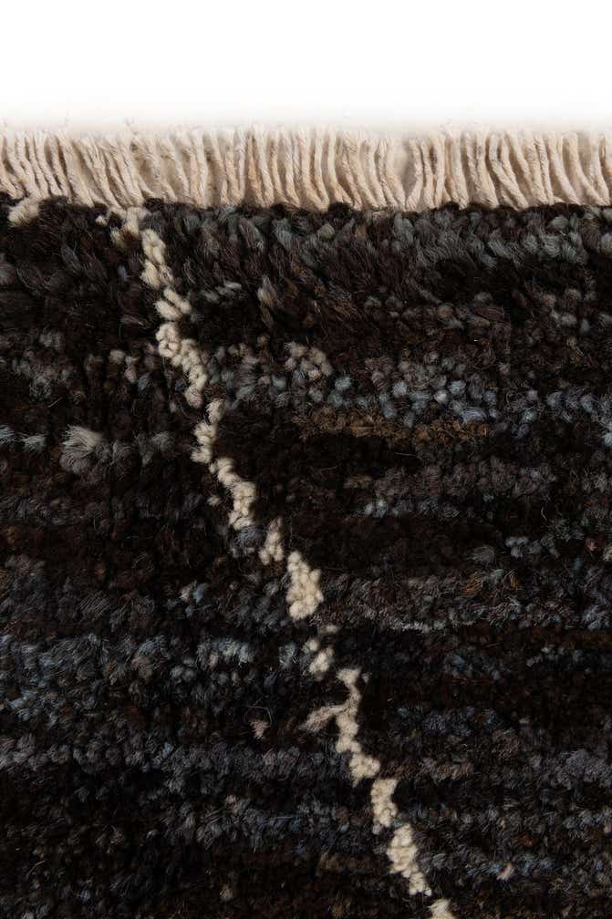 4' 6 x 6' 7 Hand Knotted Moroccan Wool Rug