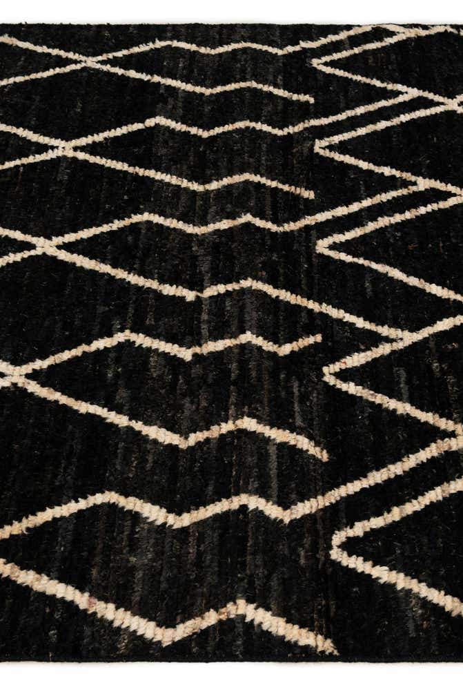 5' 4 x 6' 6 Hand Knotted Moroccan Wool Rug