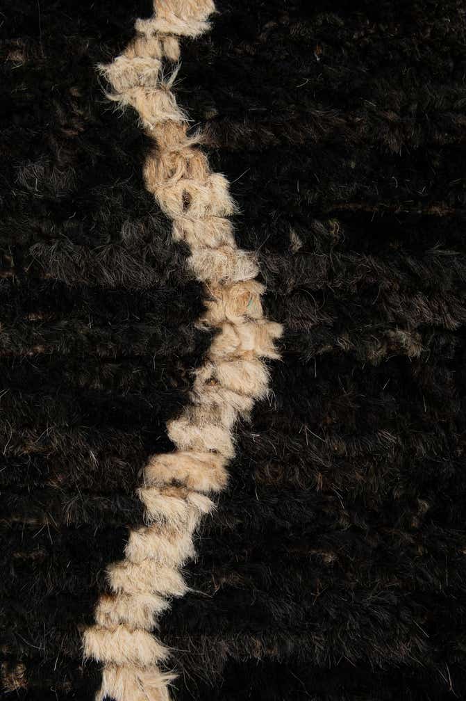 5' 4 x 6' 6 Hand Knotted Moroccan Wool Rug