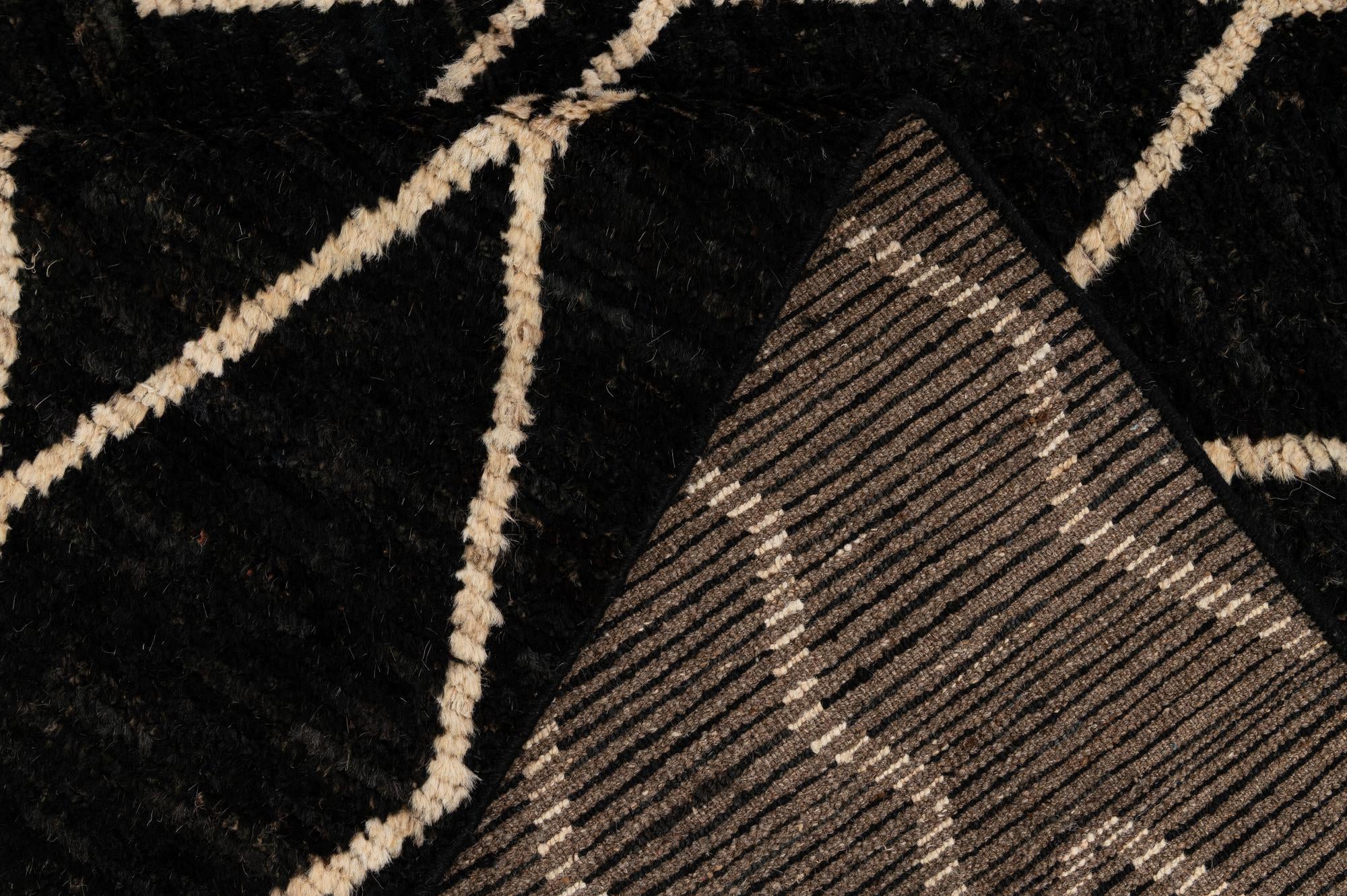 5' 4 x 6' 6 Hand Knotted Moroccan Wool Rug
