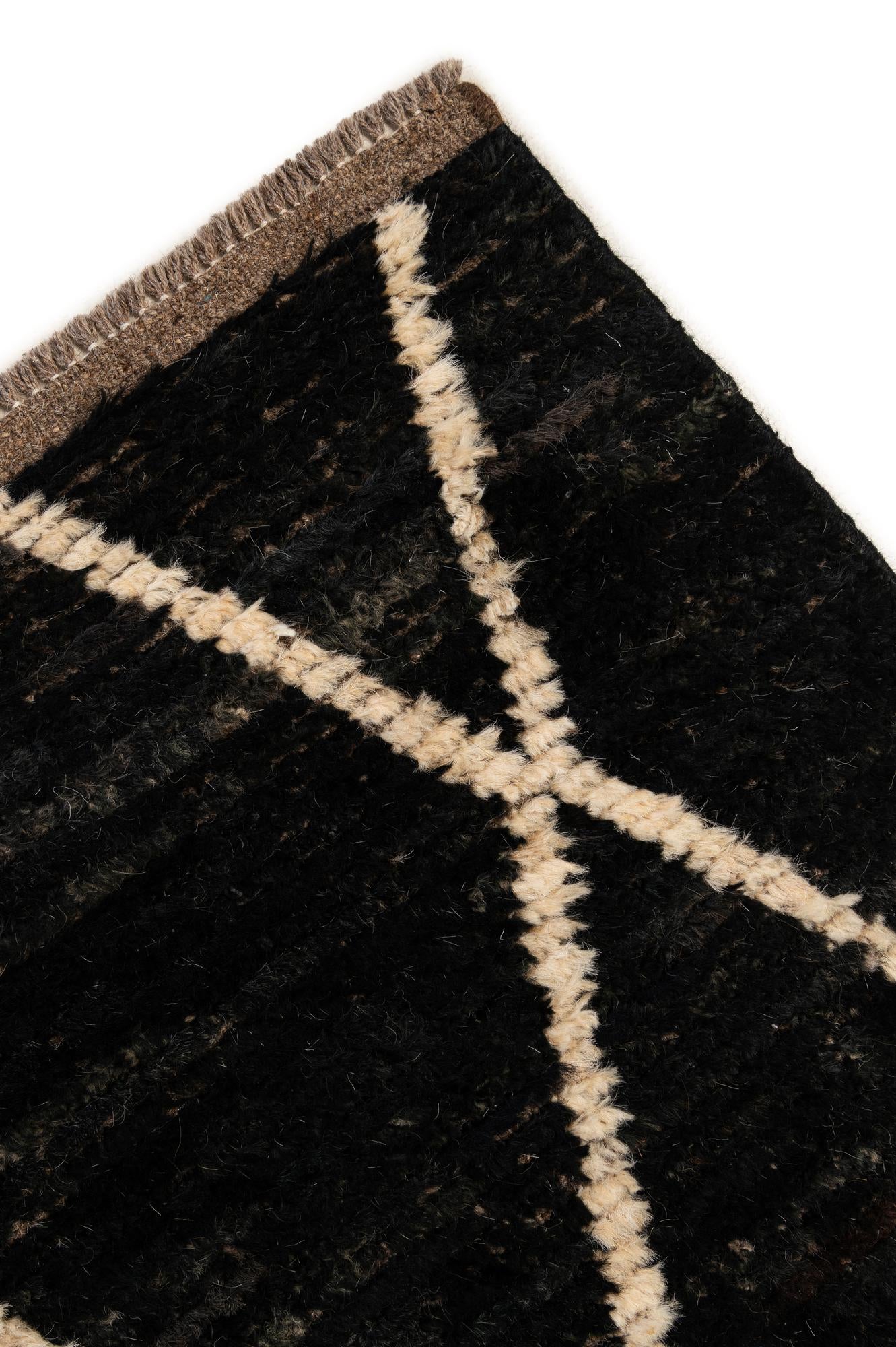 5' 4 x 6' 6 Hand Knotted Moroccan Wool Rug
