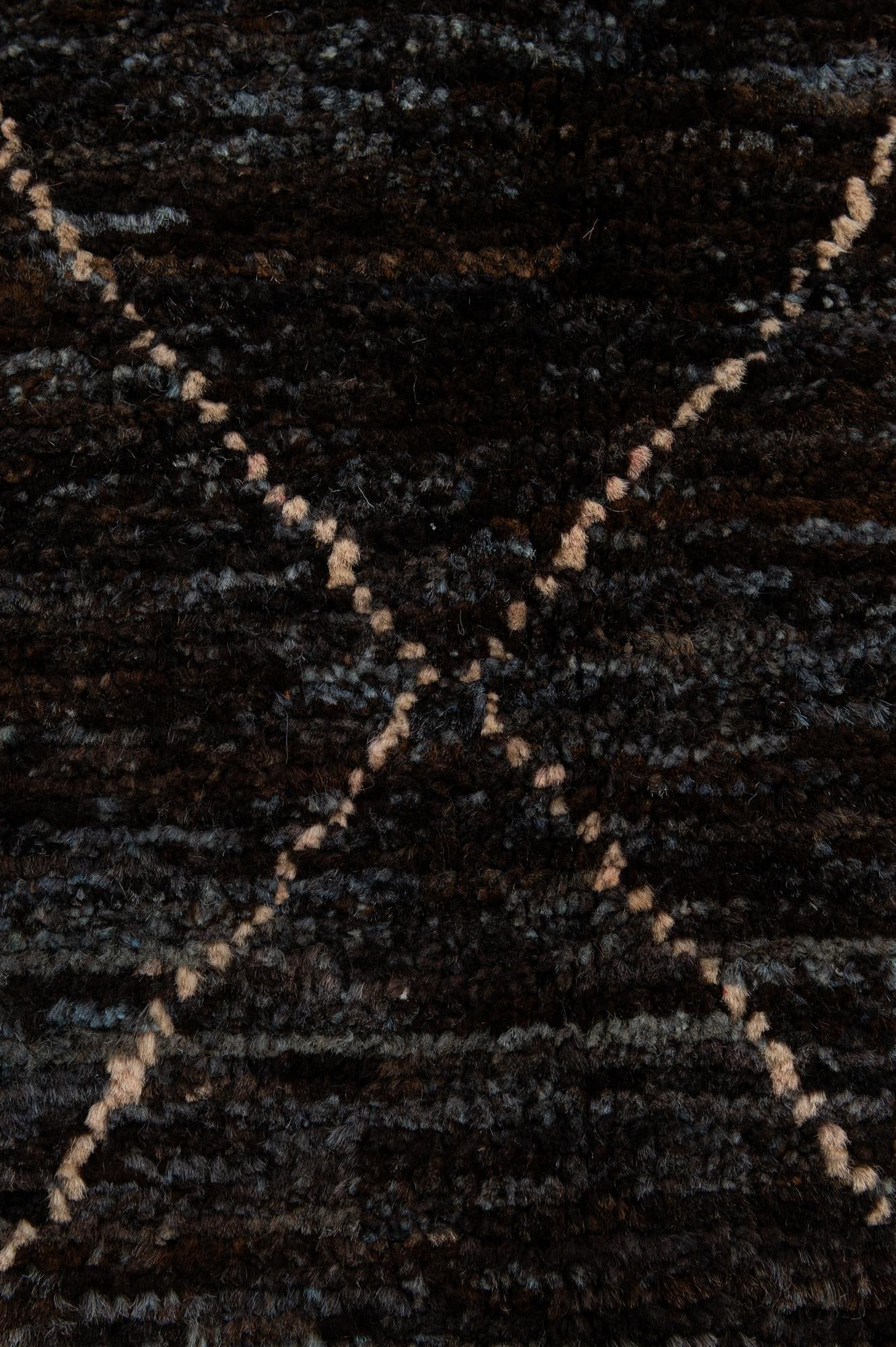 5' 2 x 7' 7 Hand Knotted Moroccan Wool Rug