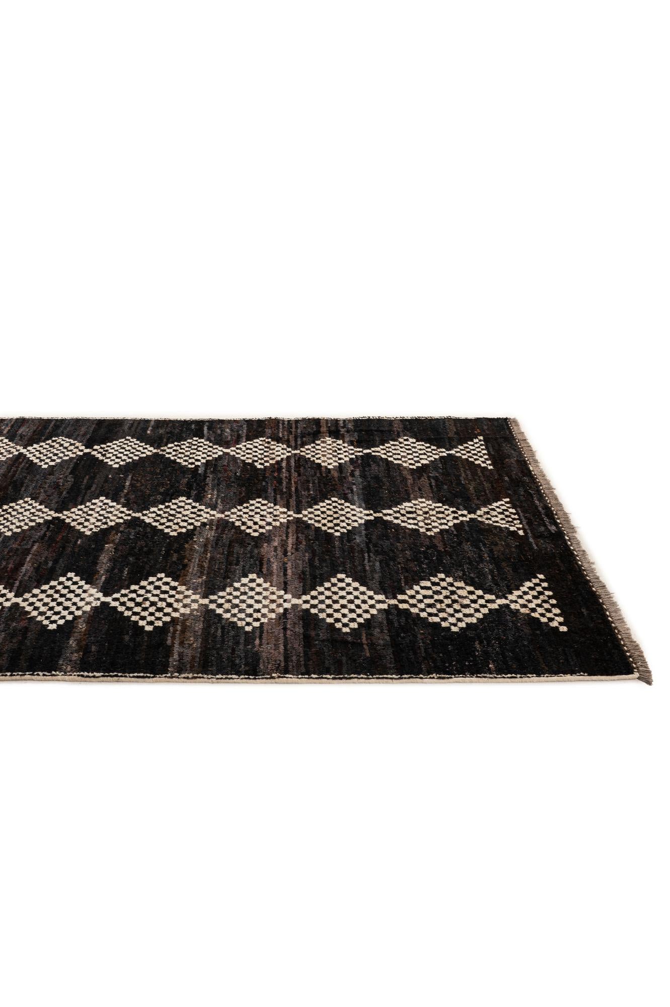 5' 11 x 7' 11 Hand Knotted Moroccan Wool Rug