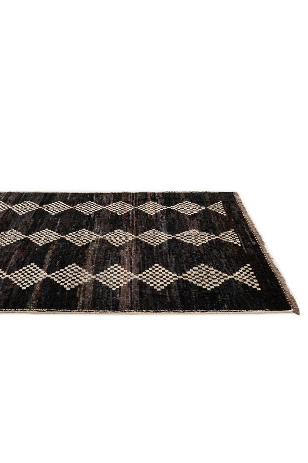 Detail image of 5' 11 x 7' 11 Hand Knotted Moroccan Wool Rug
