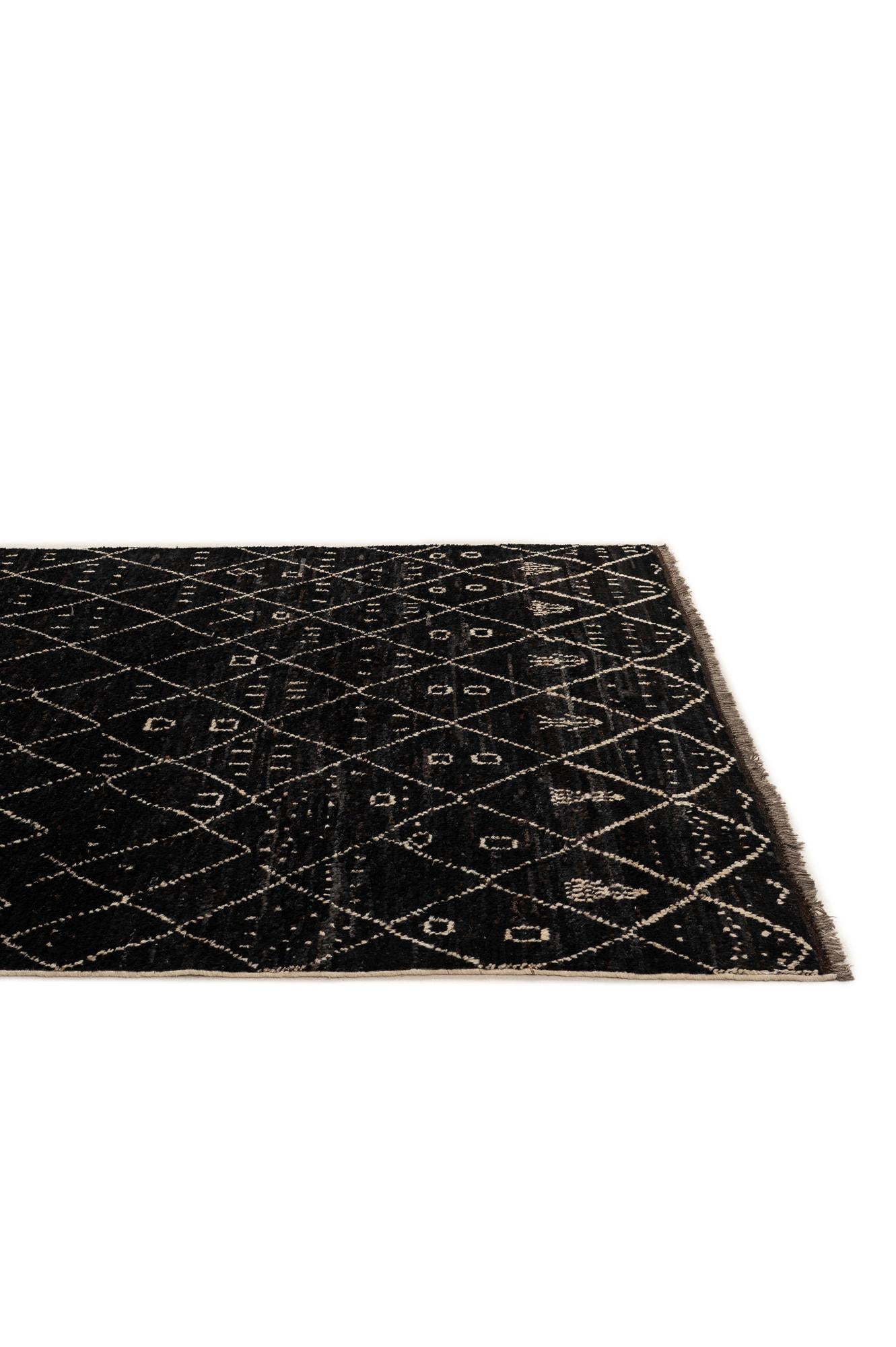 6' 8 x 9' 7 Hand Knotted Moroccan Wool Rug