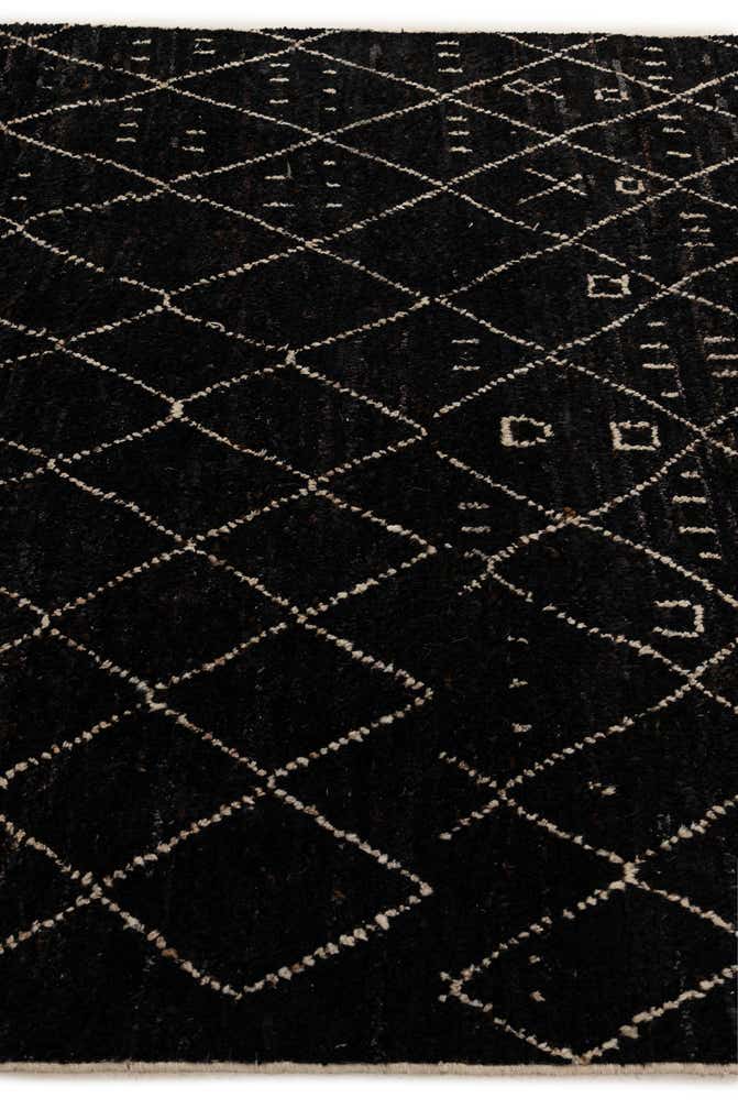 6' 8 x 9' 7 Hand Knotted Moroccan Wool Rug