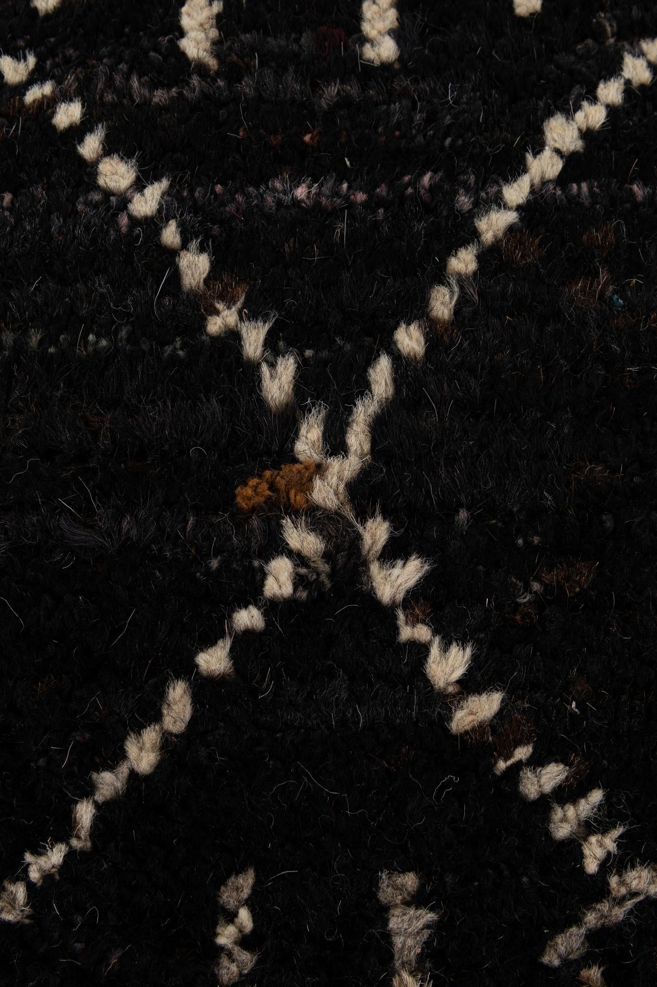 6' 8 x 9' 7 Hand Knotted Moroccan Wool Rug