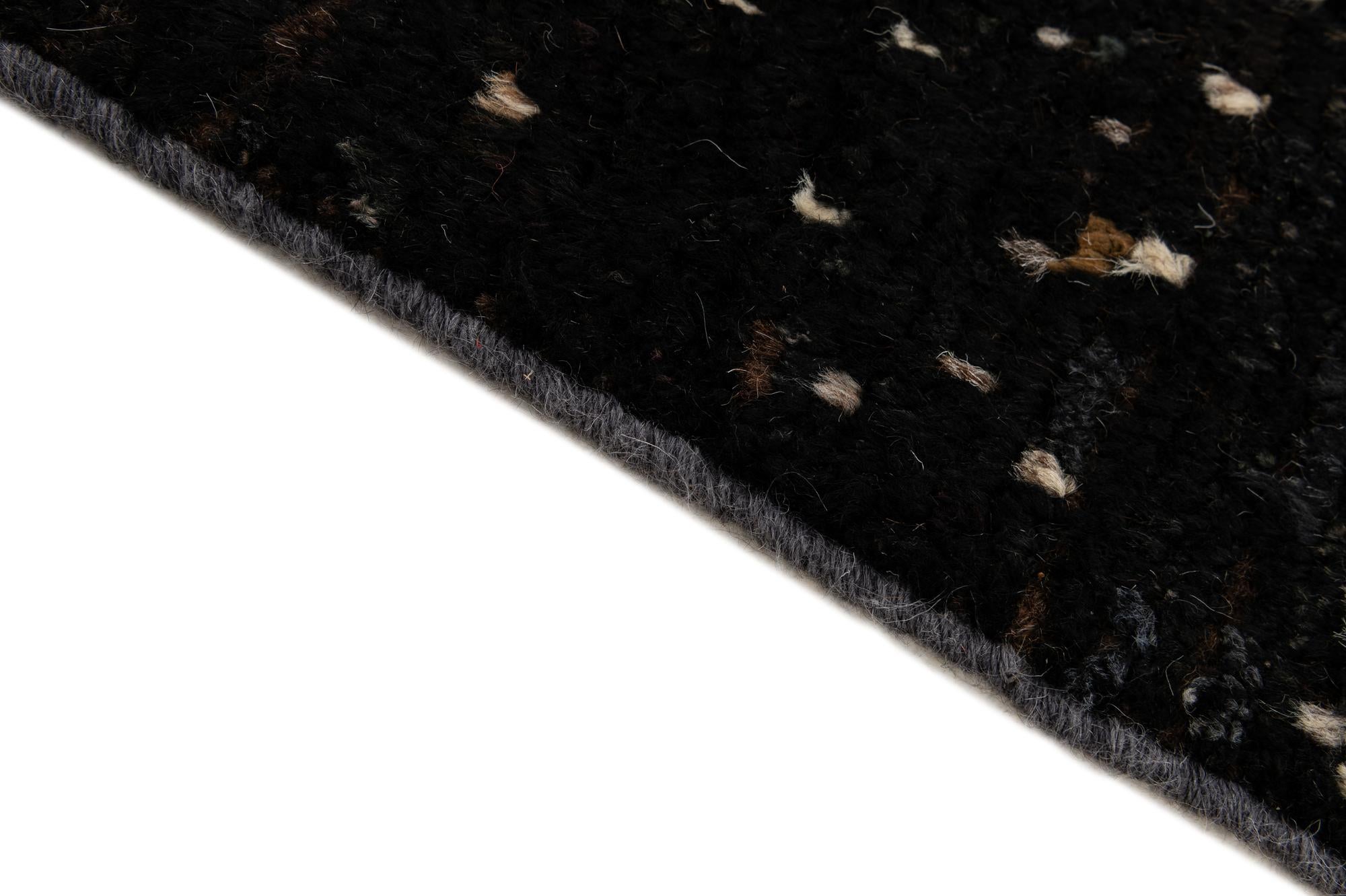 6' 9 x 9' 3 Hand Knotted Moroccan Wool Rug