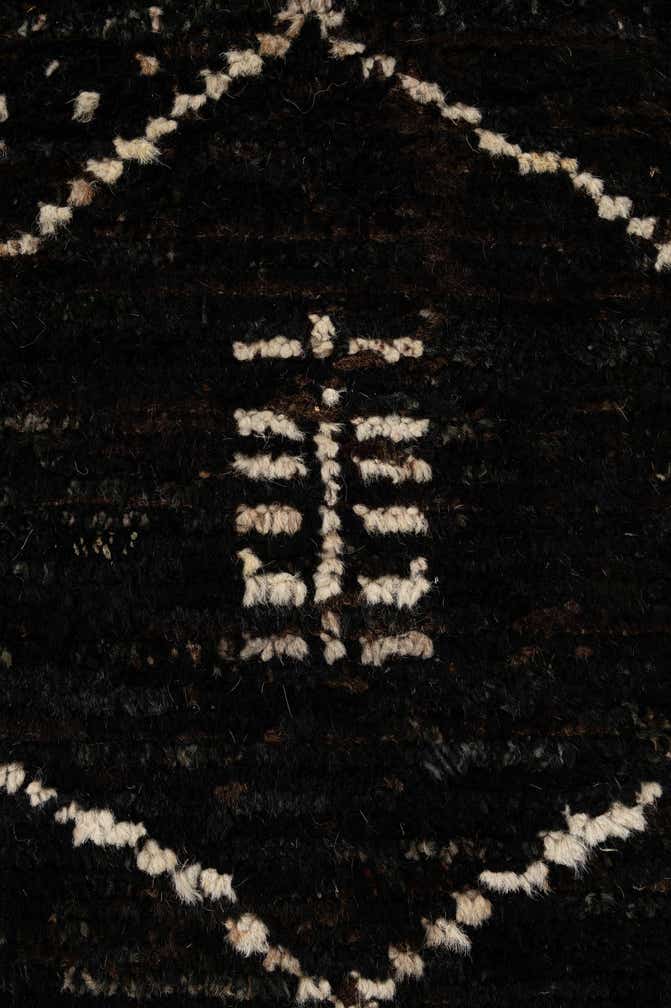 6' 9 x 9' 3 Hand Knotted Moroccan Wool Rug